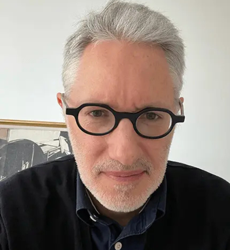 Portrait de Alexandre Steclebout, avocat en droit de l’entreprise, inscrit au Barreau de Lille, cabinet avocats 25RueGounod à Lille