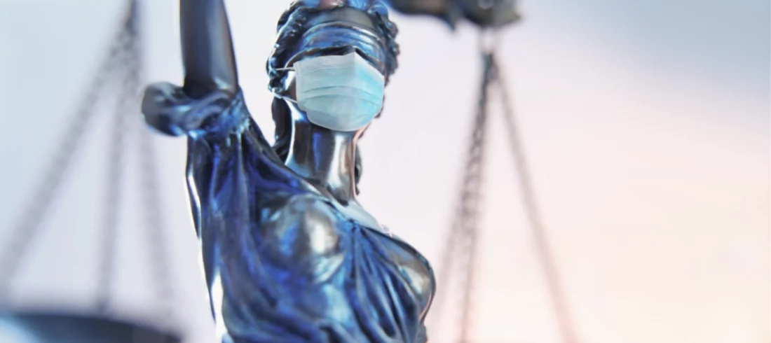 Statue de la justice illustrant l’indemnisation des victimes du Covid-19 et la réparation du préjudice corporel – Maître Marie Denimal, avocat préjudice corporel au barreau de Lille