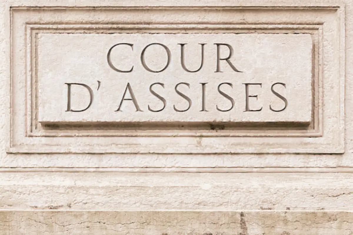 Défense d'une victime d’agression au procès d’assises, accompagnée par Maître Marie Denimal, avocat en dommage corporel à Lille